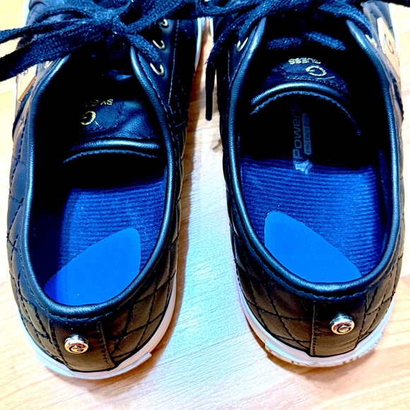 G by Guess GGBACKER2 Women’s Black with Gold Logo Accents Size 7.5M - Picture 9 of 11